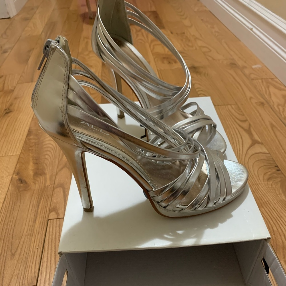 Aldo strapy silver heels size 8.5